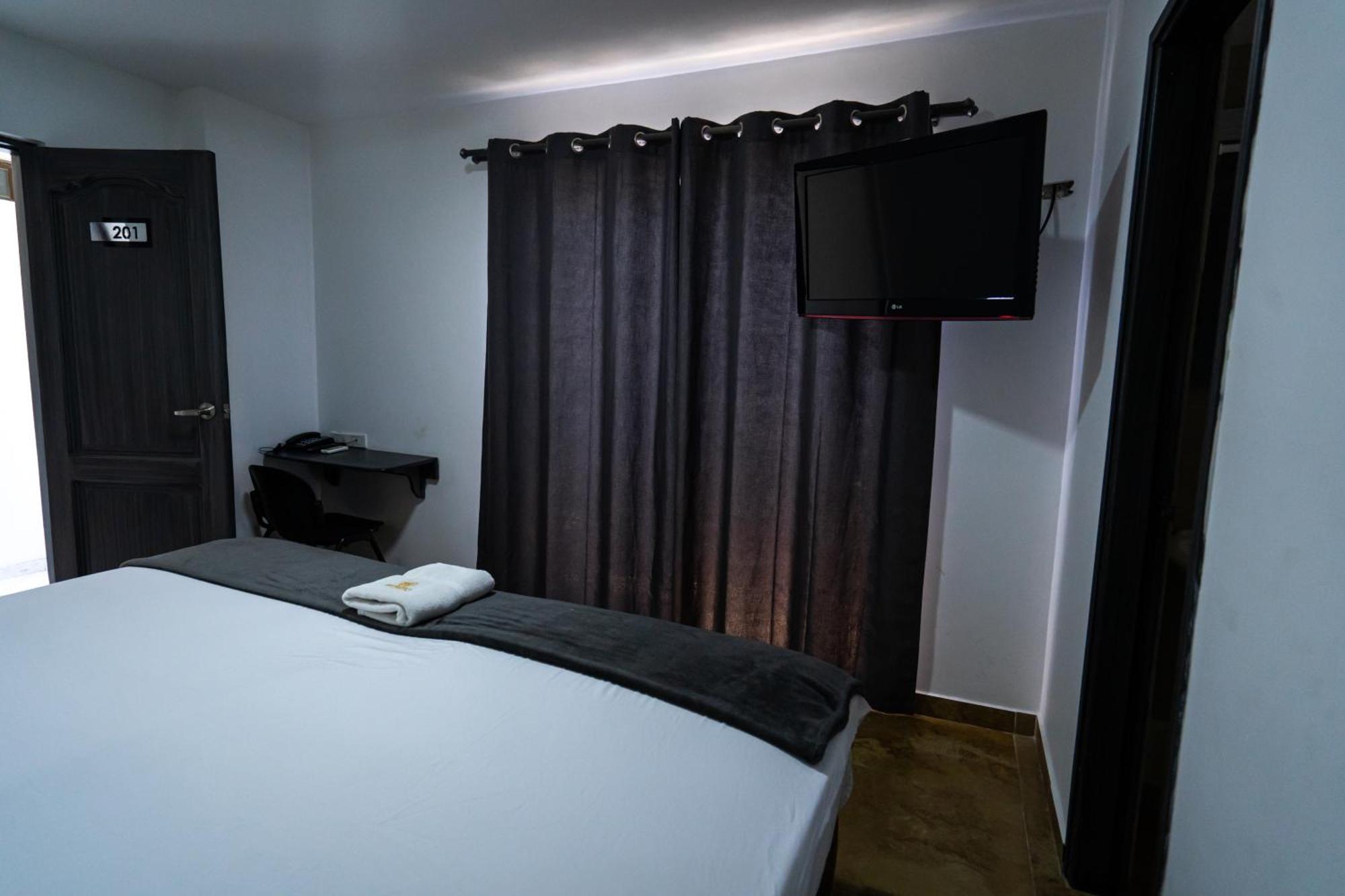 Hotel Tayromar ซันตามาร์ตา ภายนอก รูปภาพ